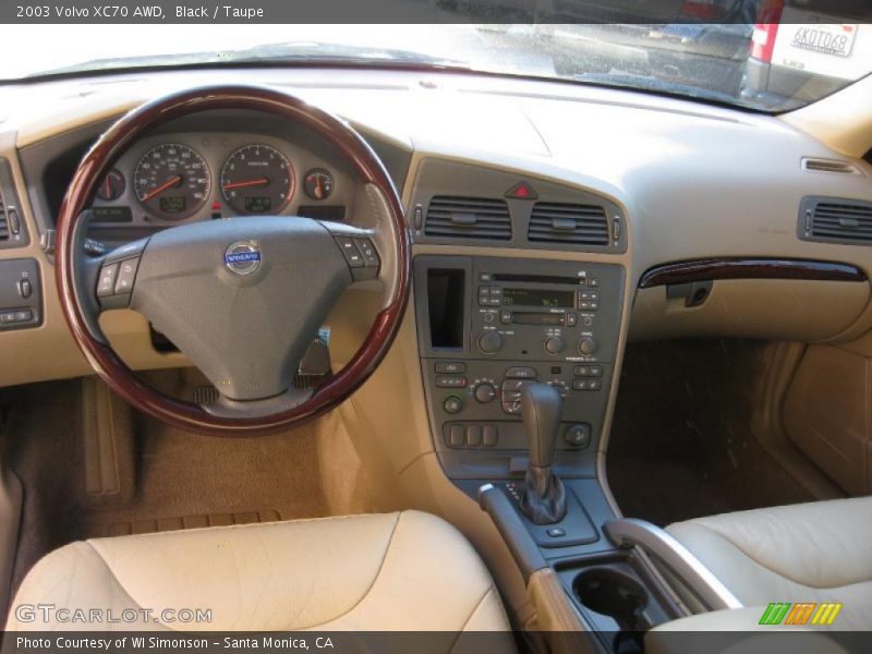 Black / Taupe 2003 Volvo XC70 AWD