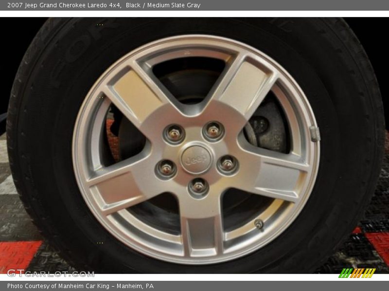 Black / Medium Slate Gray 2007 Jeep Grand Cherokee Laredo 4x4