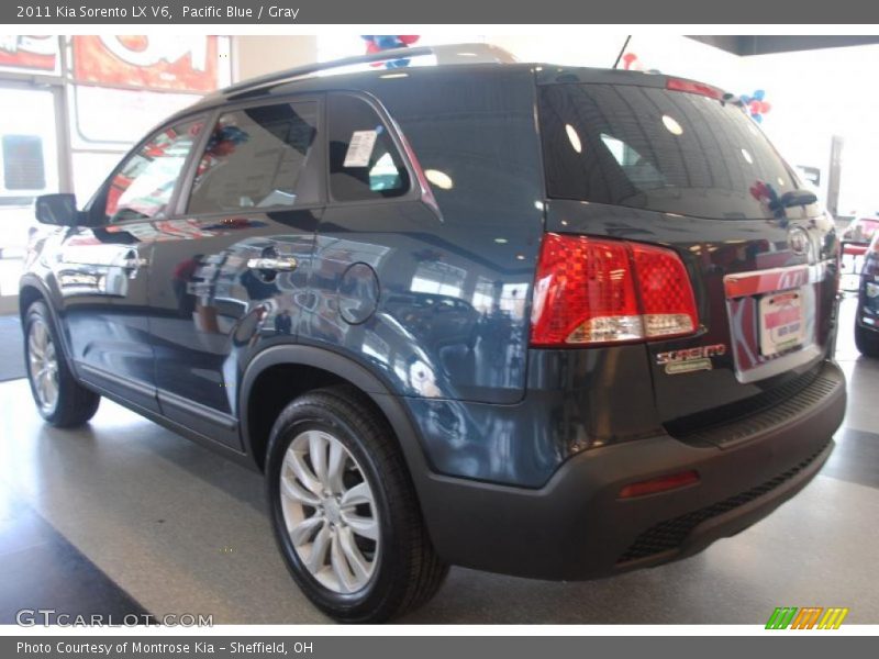 Pacific Blue / Gray 2011 Kia Sorento LX V6