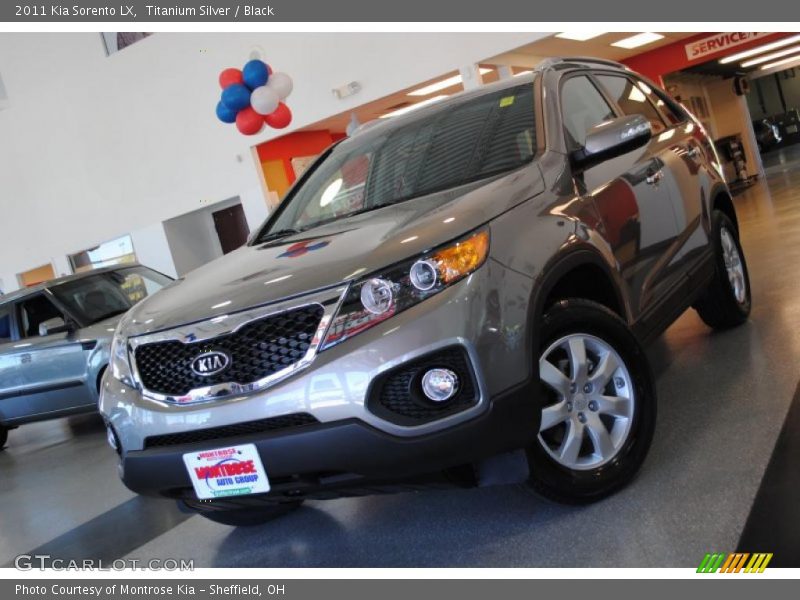 Titanium Silver / Black 2011 Kia Sorento LX