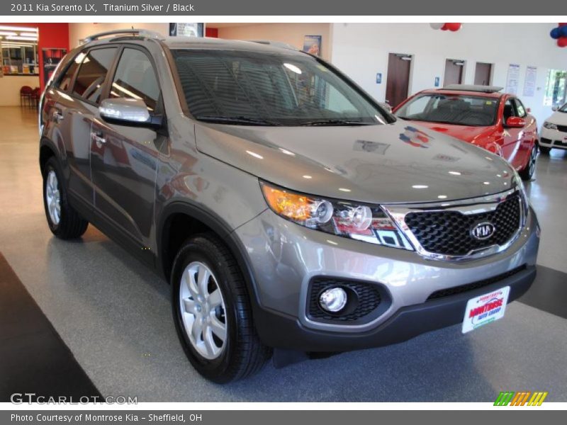 Titanium Silver / Black 2011 Kia Sorento LX