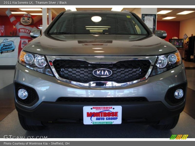 Titanium Silver / Black 2011 Kia Sorento LX
