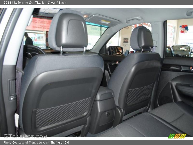 Titanium Silver / Black 2011 Kia Sorento LX