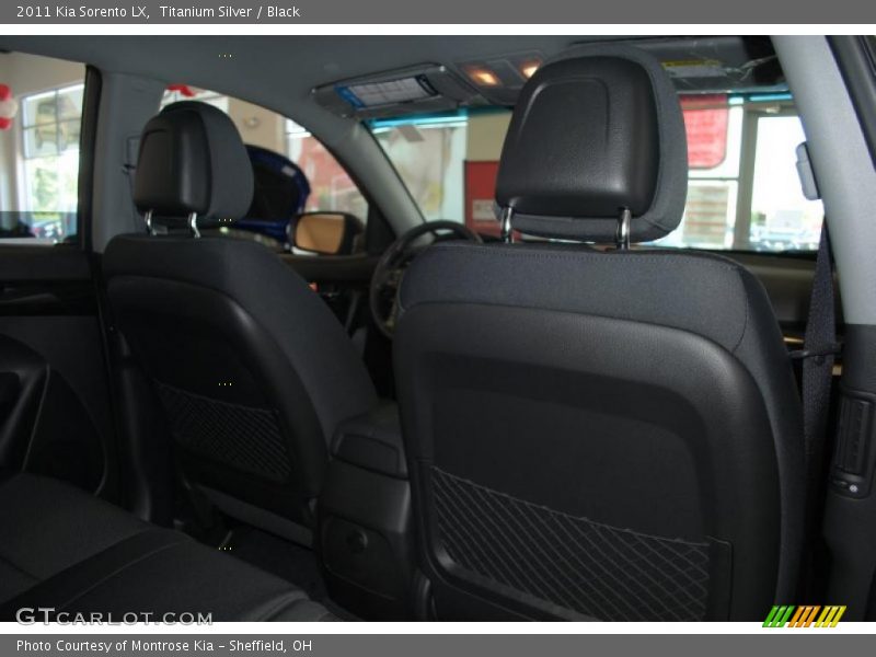 Titanium Silver / Black 2011 Kia Sorento LX