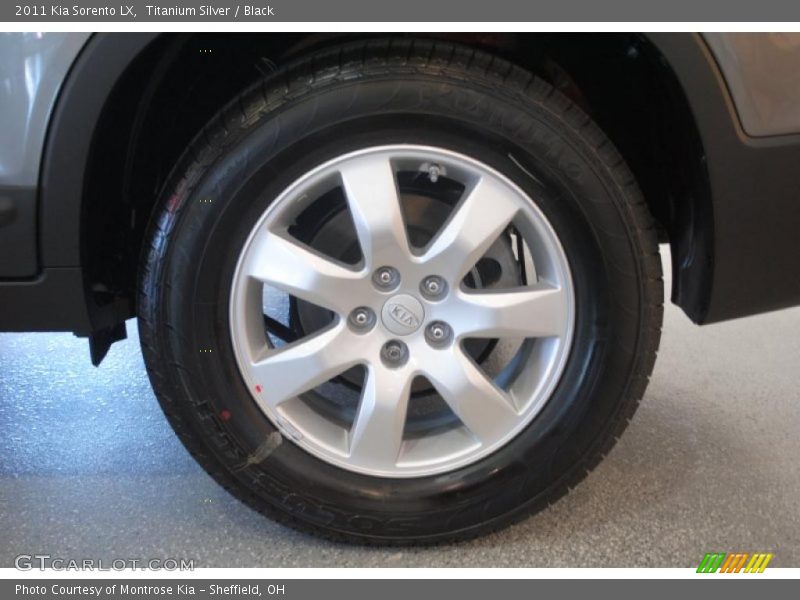 Titanium Silver / Black 2011 Kia Sorento LX