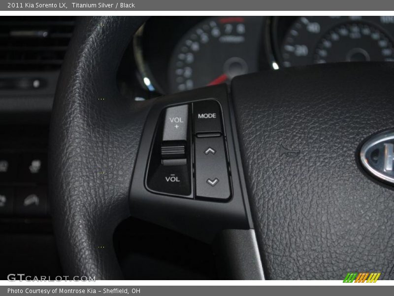 Titanium Silver / Black 2011 Kia Sorento LX