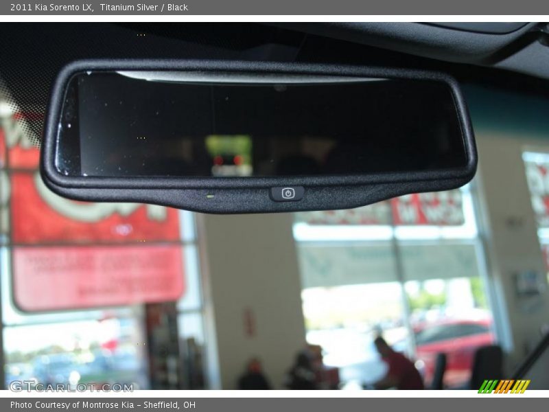 Titanium Silver / Black 2011 Kia Sorento LX