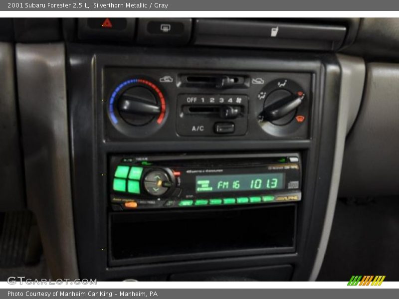 Silverthorn Metallic / Gray 2001 Subaru Forester 2.5 L
