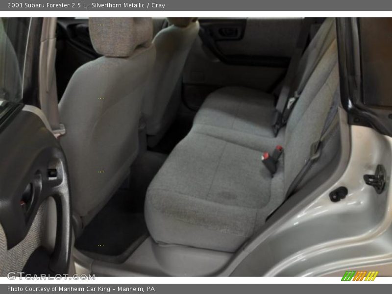 Silverthorn Metallic / Gray 2001 Subaru Forester 2.5 L