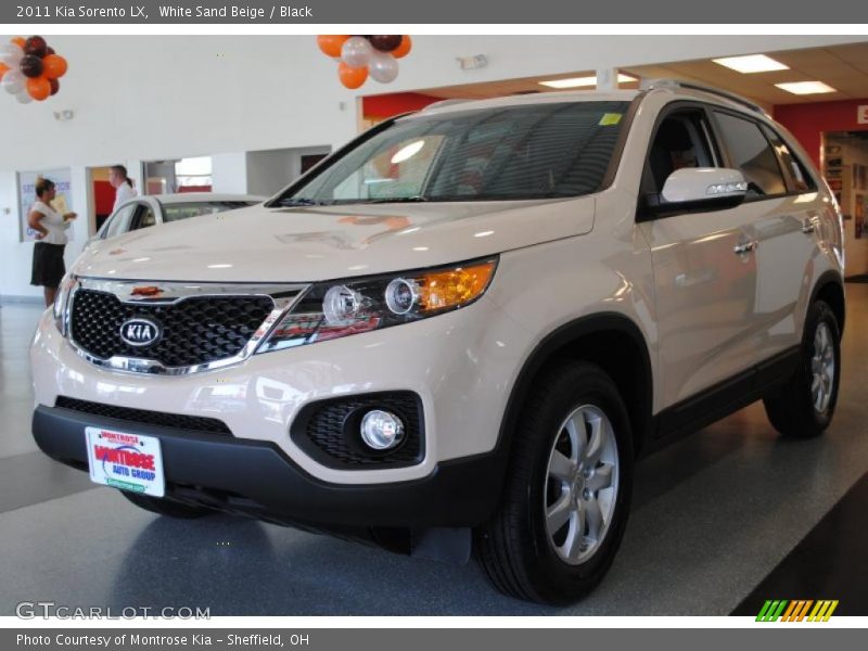 White Sand Beige / Black 2011 Kia Sorento LX