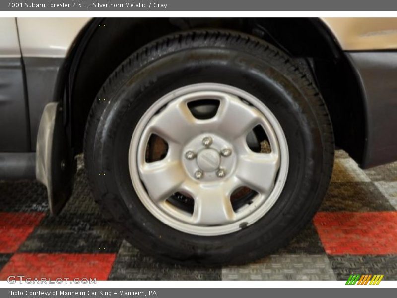 Silverthorn Metallic / Gray 2001 Subaru Forester 2.5 L
