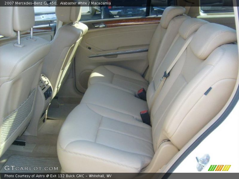 Alabaster White / Macadamia 2007 Mercedes-Benz GL 450