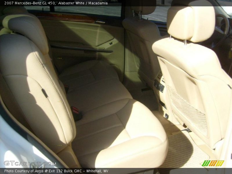 Alabaster White / Macadamia 2007 Mercedes-Benz GL 450