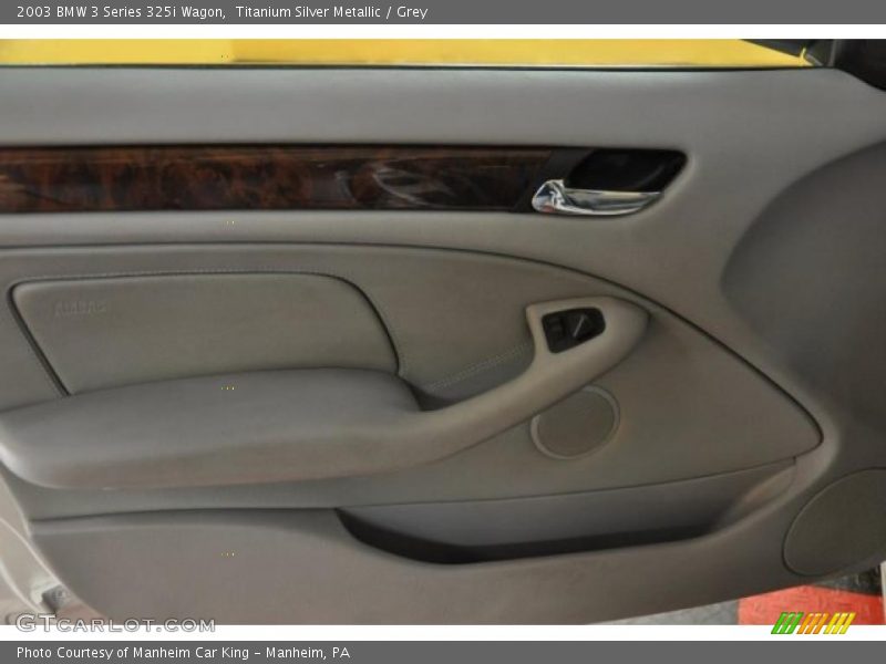 Titanium Silver Metallic / Grey 2003 BMW 3 Series 325i Wagon