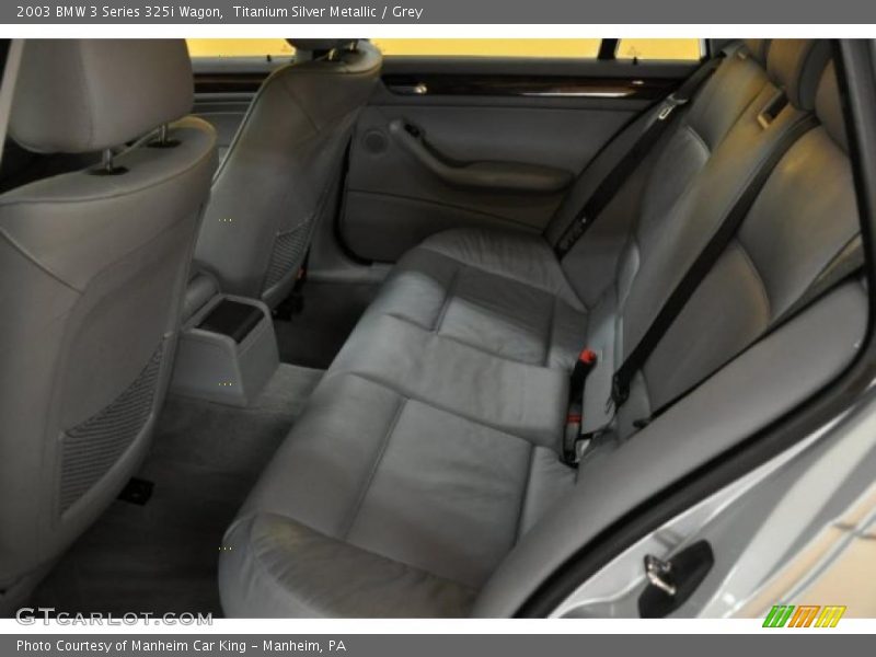 Titanium Silver Metallic / Grey 2003 BMW 3 Series 325i Wagon