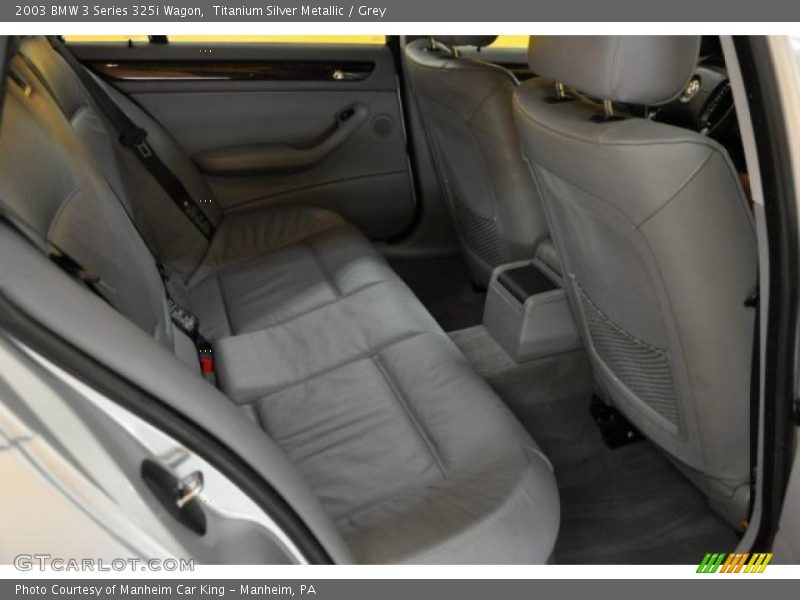 Titanium Silver Metallic / Grey 2003 BMW 3 Series 325i Wagon