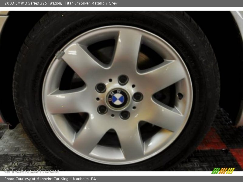 Titanium Silver Metallic / Grey 2003 BMW 3 Series 325i Wagon
