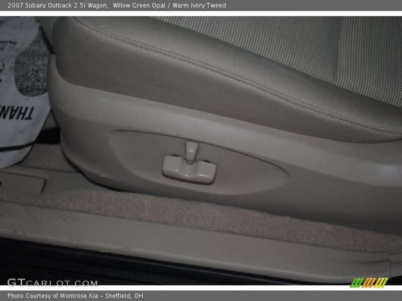 Willow Green Opal / Warm Ivory Tweed 2007 Subaru Outback 2.5i Wagon