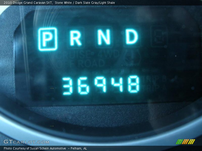 Stone White / Dark Slate Gray/Light Shale 2010 Dodge Grand Caravan SXT