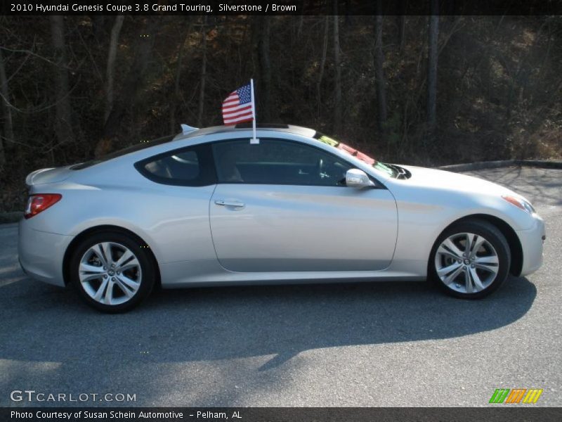 Silverstone / Brown 2010 Hyundai Genesis Coupe 3.8 Grand Touring