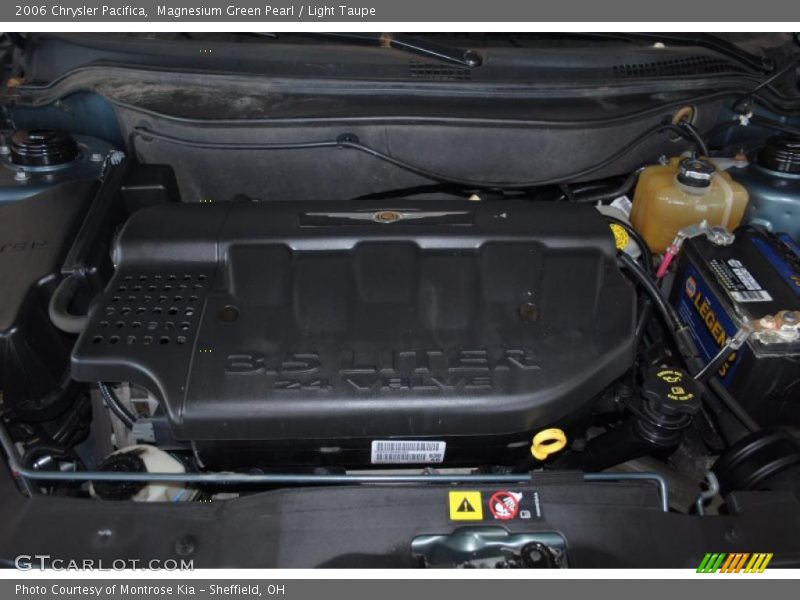 Magnesium Green Pearl / Light Taupe 2006 Chrysler Pacifica