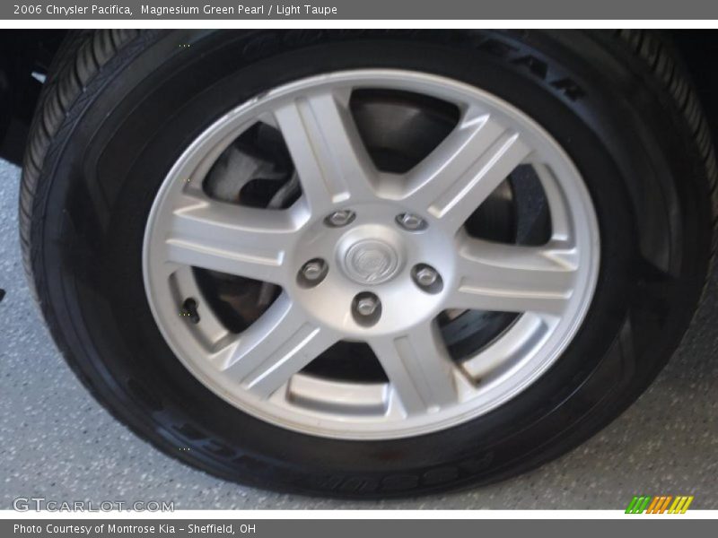 Magnesium Green Pearl / Light Taupe 2006 Chrysler Pacifica