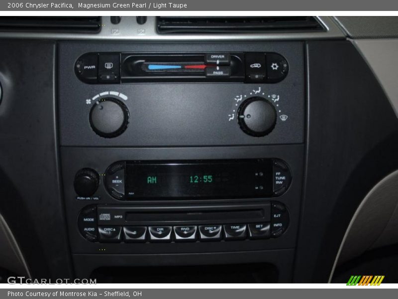 Magnesium Green Pearl / Light Taupe 2006 Chrysler Pacifica