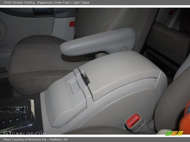 Magnesium Green Pearl / Light Taupe 2006 Chrysler Pacifica