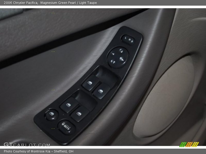 Magnesium Green Pearl / Light Taupe 2006 Chrysler Pacifica