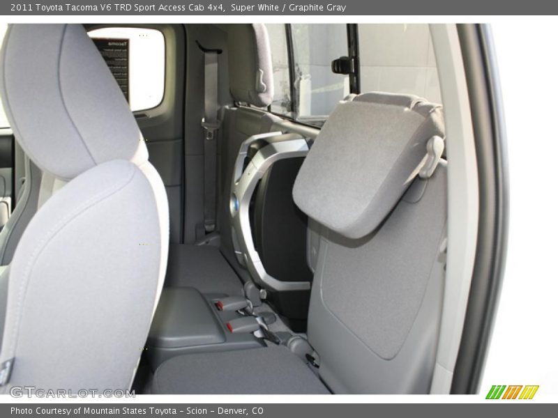 Super White / Graphite Gray 2011 Toyota Tacoma V6 TRD Sport Access Cab 4x4