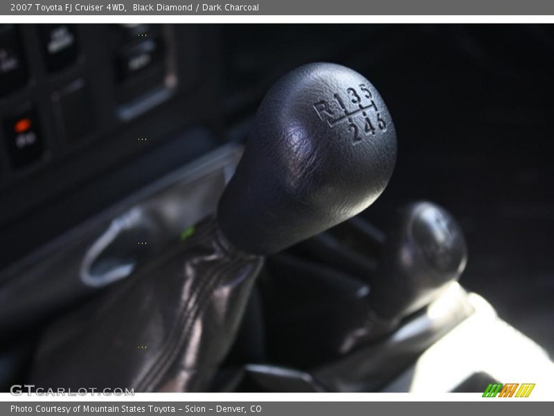 Black Diamond / Dark Charcoal 2007 Toyota FJ Cruiser 4WD