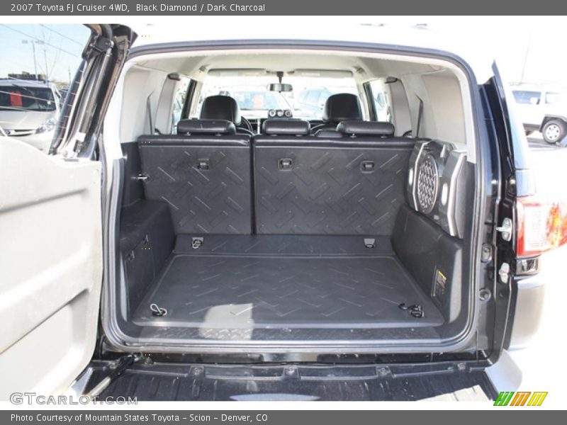 Black Diamond / Dark Charcoal 2007 Toyota FJ Cruiser 4WD