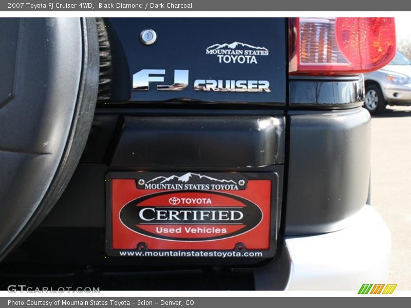 Black Diamond / Dark Charcoal 2007 Toyota FJ Cruiser 4WD