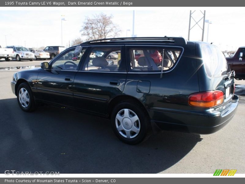 Dark Emerald Green Metallic / Beige 1995 Toyota Camry LE V6 Wagon