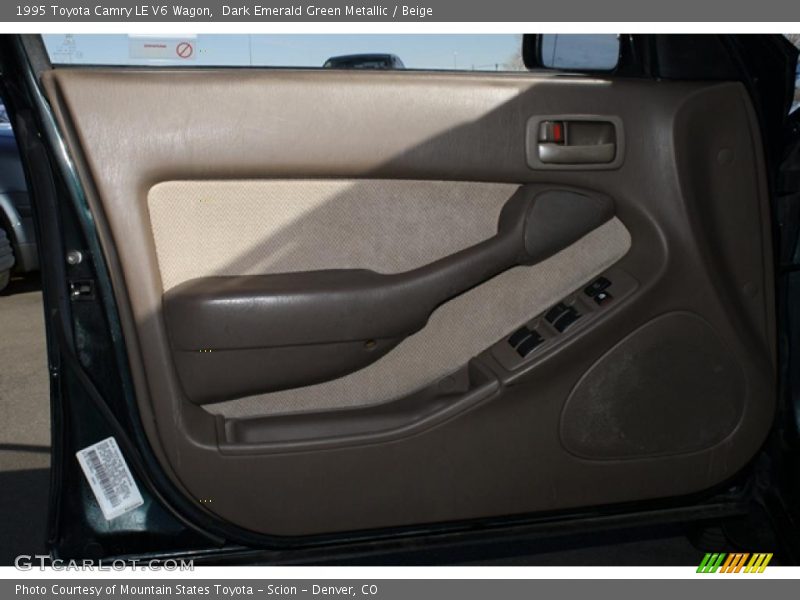 Dark Emerald Green Metallic / Beige 1995 Toyota Camry LE V6 Wagon