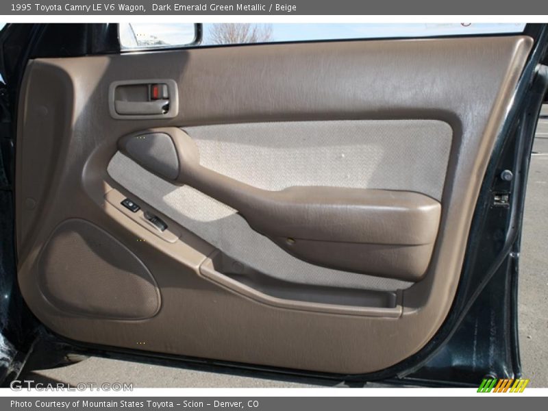 Dark Emerald Green Metallic / Beige 1995 Toyota Camry LE V6 Wagon