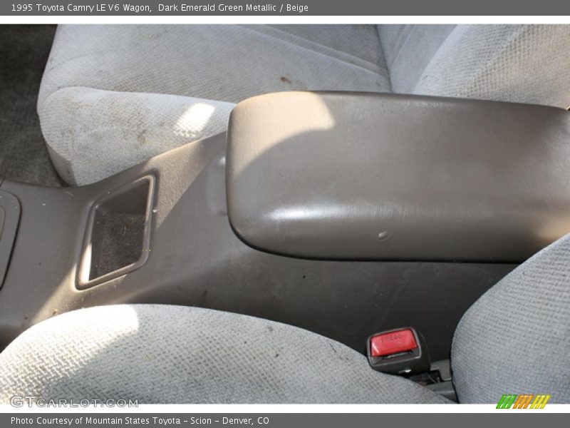 Dark Emerald Green Metallic / Beige 1995 Toyota Camry LE V6 Wagon