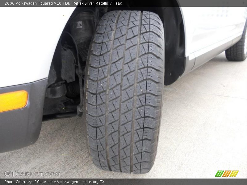 Reflex Silver Metallic / Teak 2006 Volkswagen Touareg V10 TDI