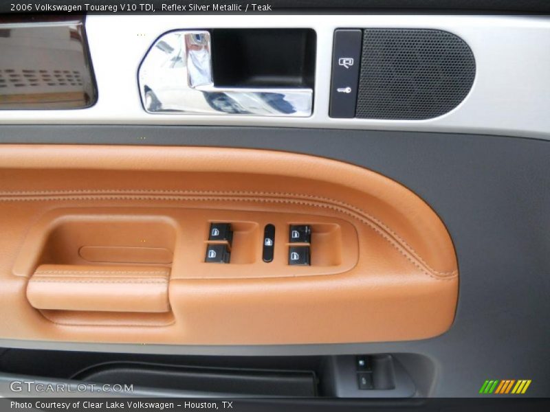 Reflex Silver Metallic / Teak 2006 Volkswagen Touareg V10 TDI
