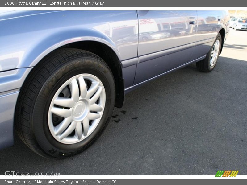 Constellation Blue Pearl / Gray 2000 Toyota Camry LE