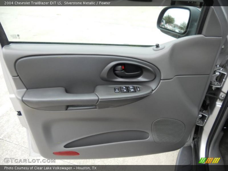 Door Panel of 2004 TrailBlazer EXT LS