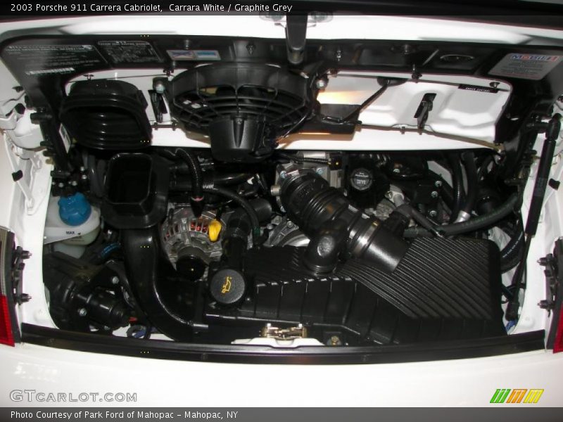 Carrara White / Graphite Grey 2003 Porsche 911 Carrera Cabriolet