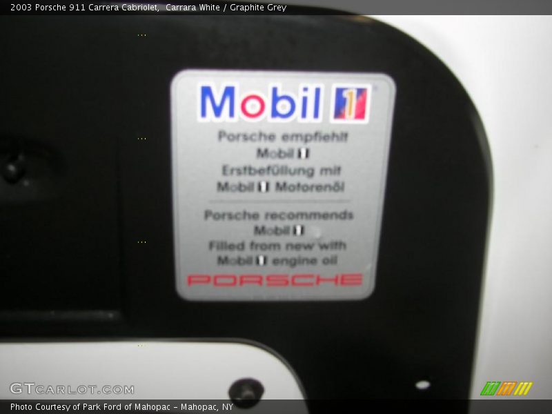 Carrara White / Graphite Grey 2003 Porsche 911 Carrera Cabriolet