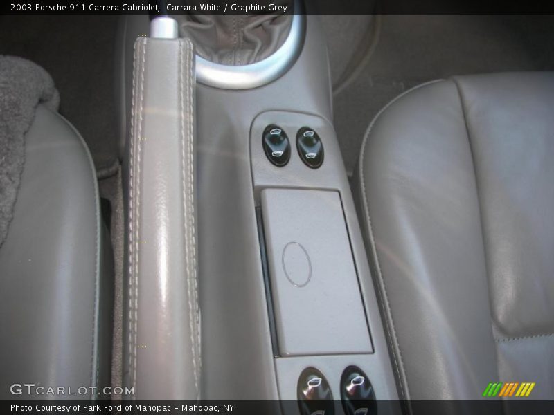 Carrara White / Graphite Grey 2003 Porsche 911 Carrera Cabriolet