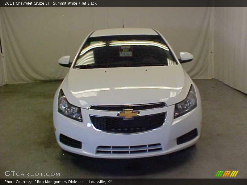 Summit White / Jet Black 2011 Chevrolet Cruze LT