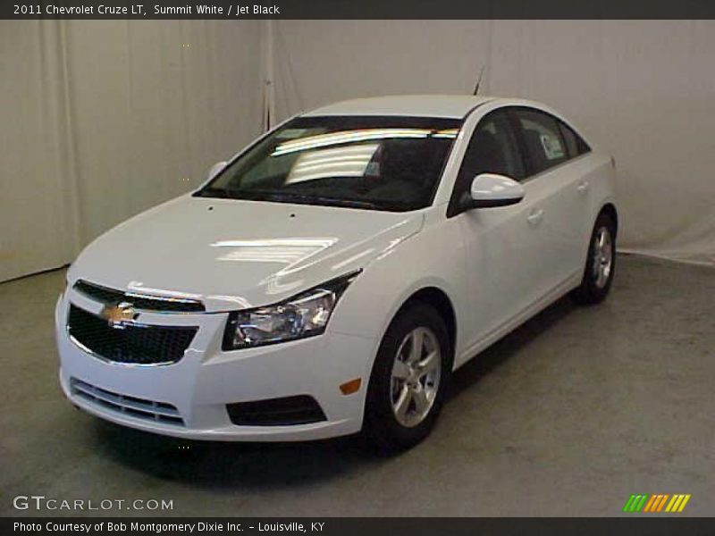 Summit White / Jet Black 2011 Chevrolet Cruze LT
