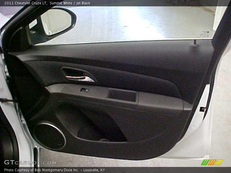Summit White / Jet Black 2011 Chevrolet Cruze LT
