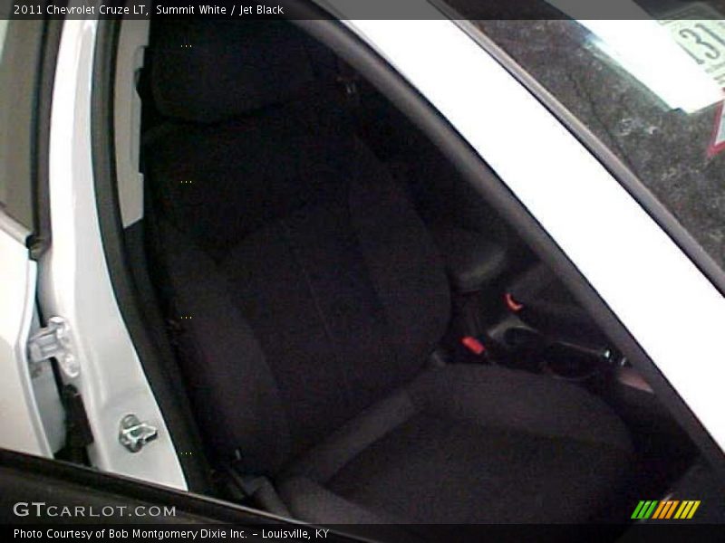 Summit White / Jet Black 2011 Chevrolet Cruze LT