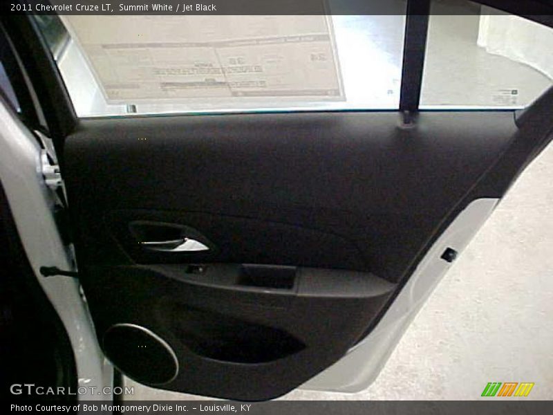 Summit White / Jet Black 2011 Chevrolet Cruze LT