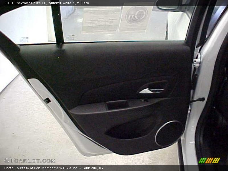 Summit White / Jet Black 2011 Chevrolet Cruze LT